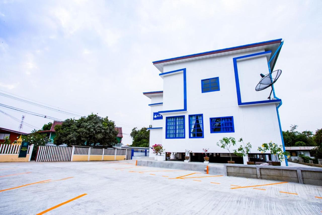 Blue House Aparthotel Ang Thong Exterior photo